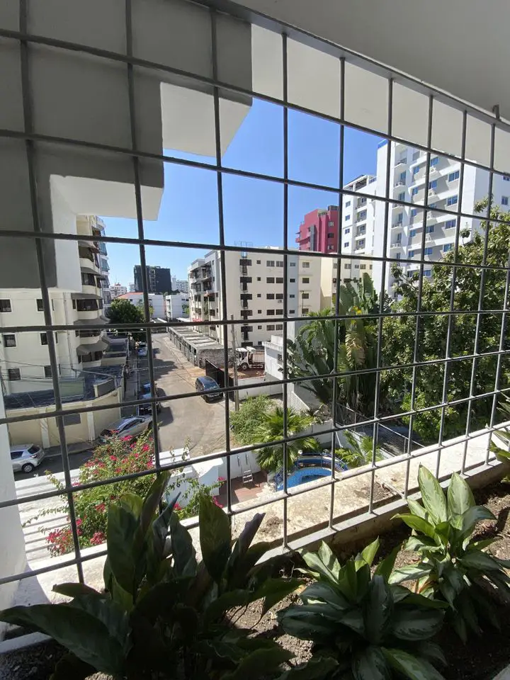 Apartamento en Venta en Evaristo Morales – Remodelado Elegante y con P Foto 7275443-2.jpg