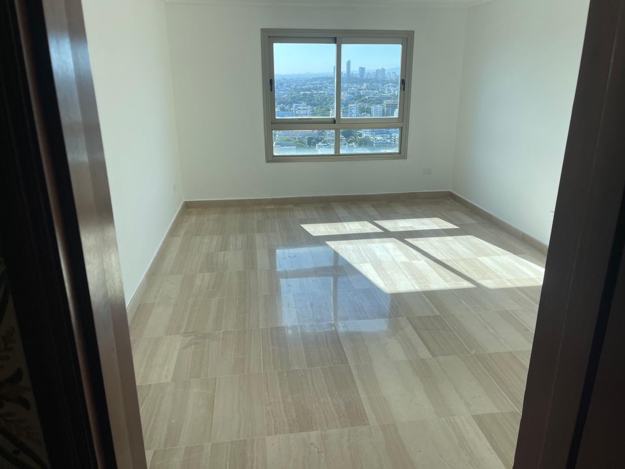 Apartamento de 2 Habitaciones en Venta en el Malecon. Foto 7275445-1.jpg