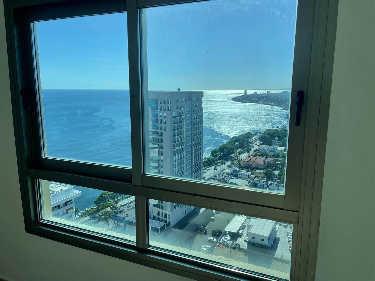 Apartamento de 2 Habitaciones en Venta en el Malecon. Foto 7275445-5.jpg
