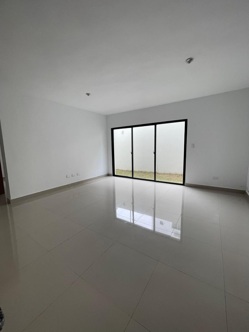 Apartamento de 3 Habitaciones en Venta en los Corales del Sur.  Foto 7275476-9.jpg