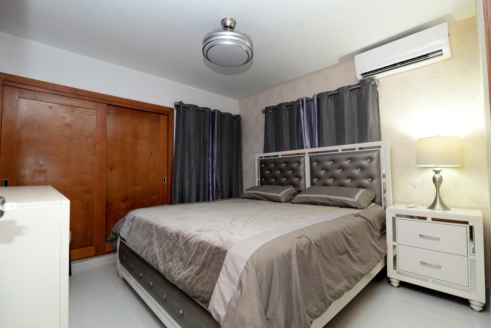 Apartamento de 3 Habitaciones en Venta en la Charles de Gaulle.  Foto 7275490-4.jpg