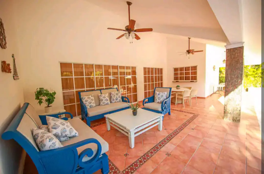 Villa de 4 Habitaciones en Venta en Juan Dolió.  Foto 7275606-2.jpg