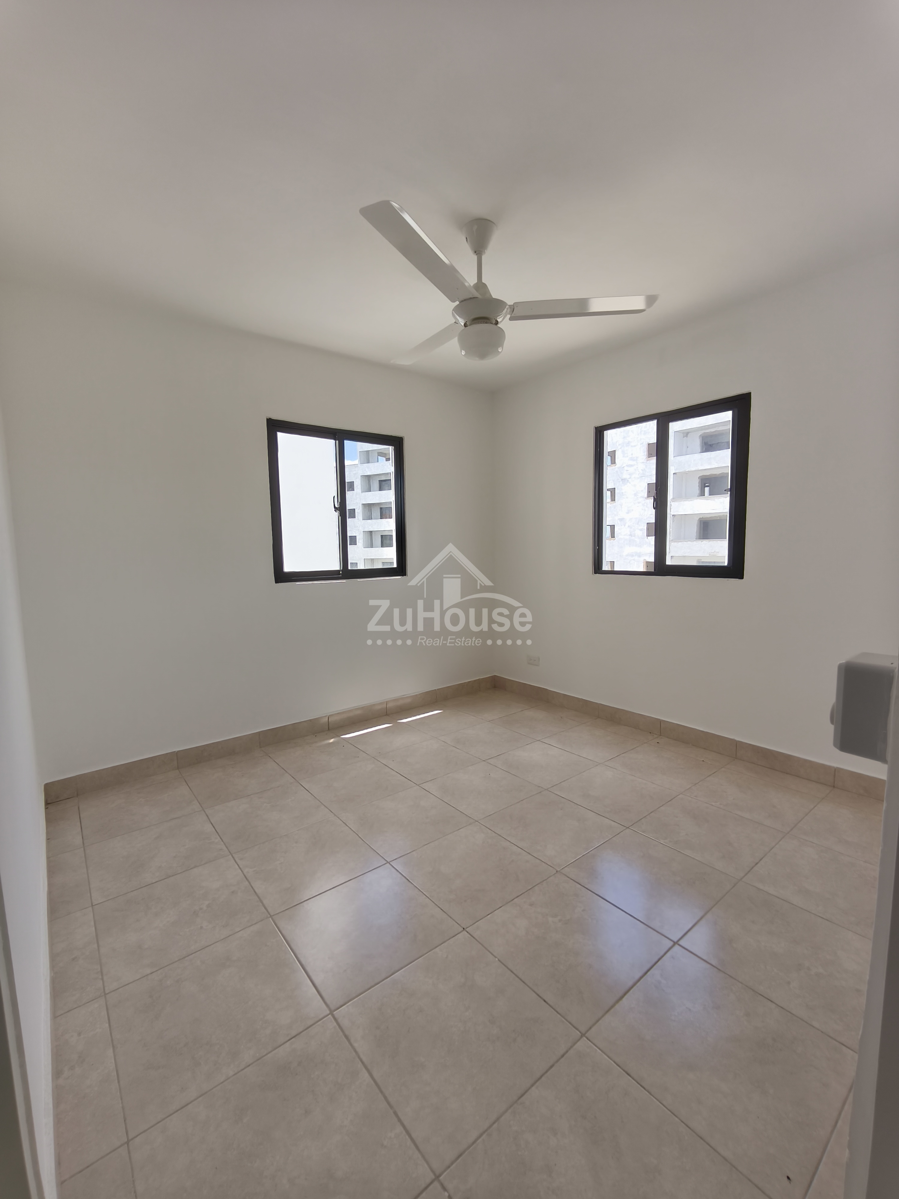 Apartamento en alquiler en segundo piso en Av. Hispanoamericana AWPA06 Foto 7275609-11.jpg