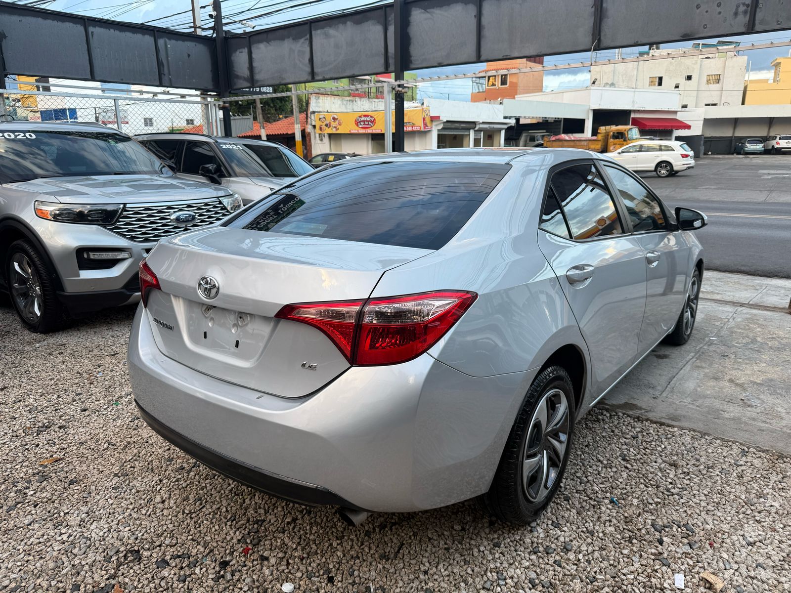 TOYOTA COROLLA LE 2019 GRIS PLATA RECIEN IMPORTADO Foto 7275821-5.jpg