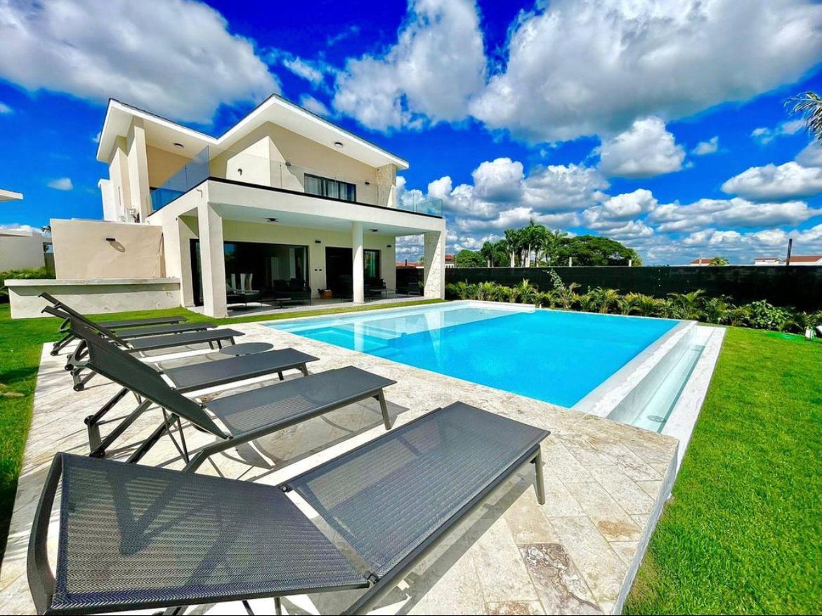 Vendo urbanización exclusiva de villas en Playa Nueva Romana Foto 7276219-1.jpg