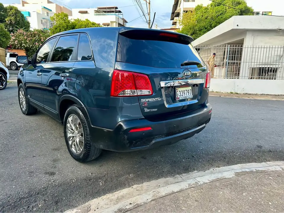 KIA SORENTO 2011 Foto 7276288-10.jpg