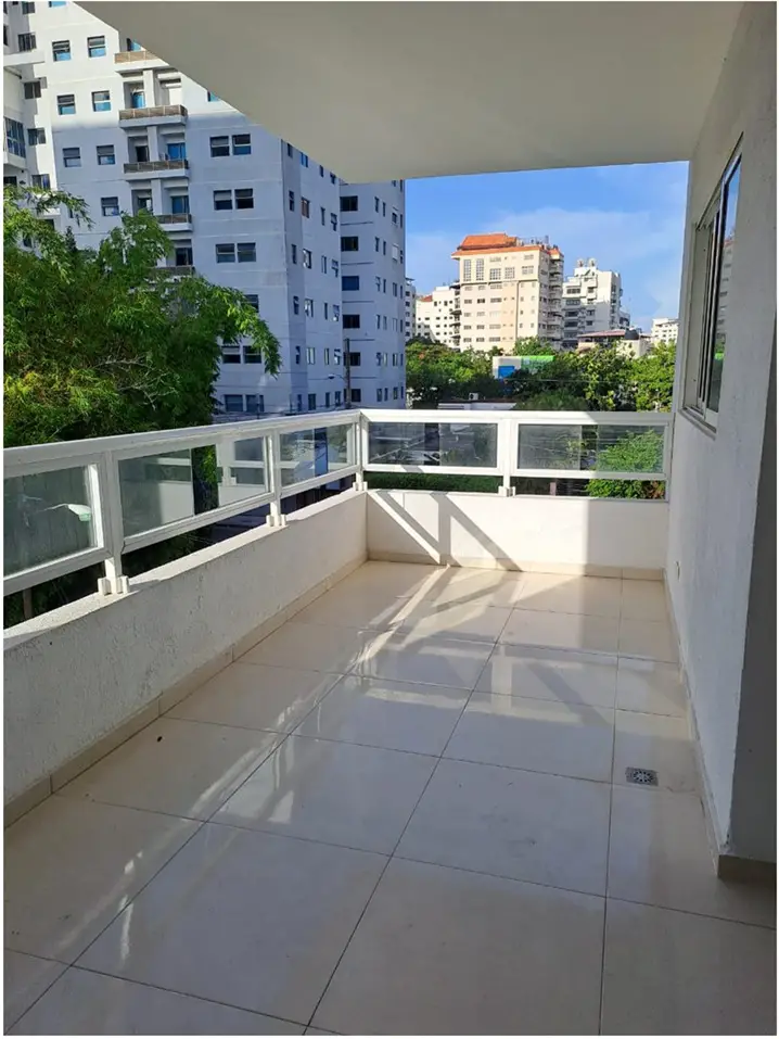 Vendo Apto en El Vergel Torre Labro 180 Mts.2 3 HABS. 3er. Nivel con s Foto 7276332-2.jpg