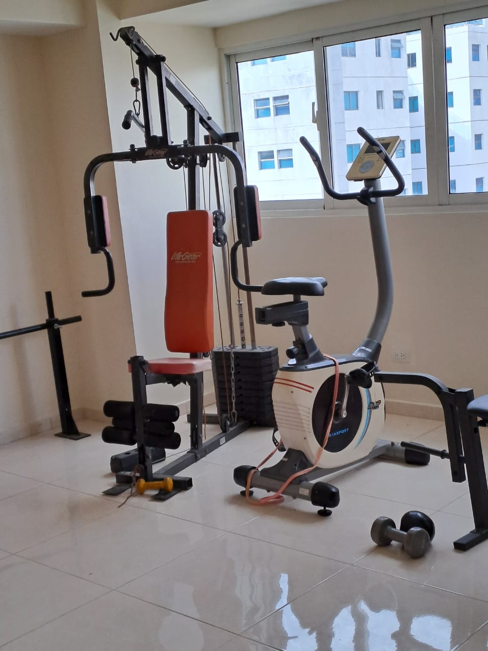 Vendo Apto en El Vergel Torre Labro 180 Mts.2 3 HABS. 3er. Nivel con s Foto 7276332-9.jpg