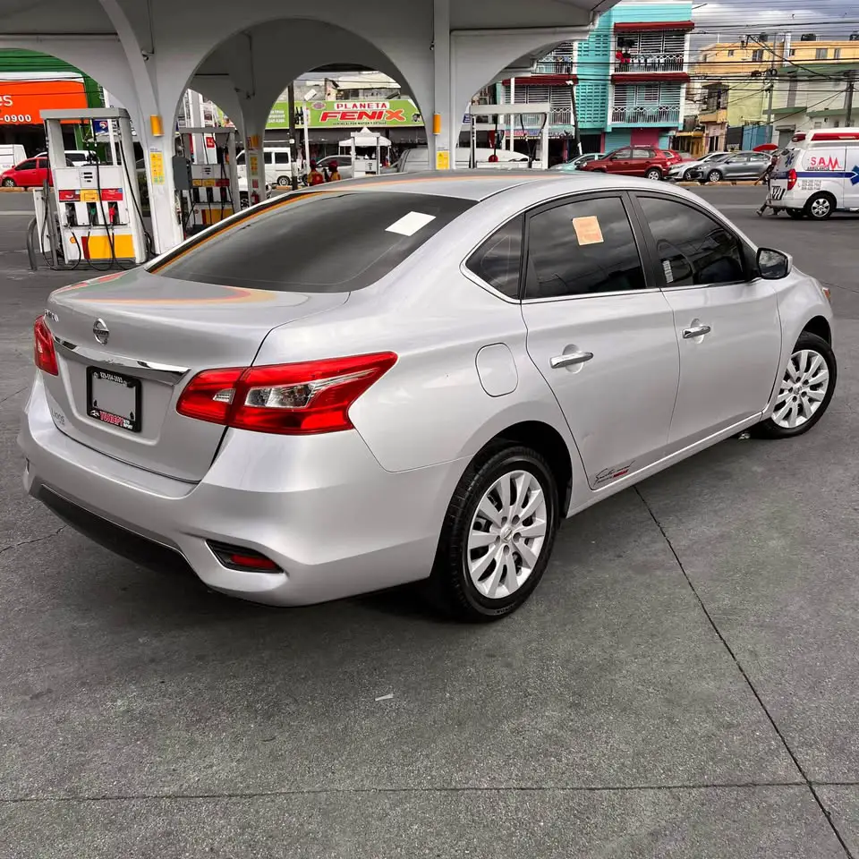 Nissan Sentra 2019  Foto 7276341-4.jpg