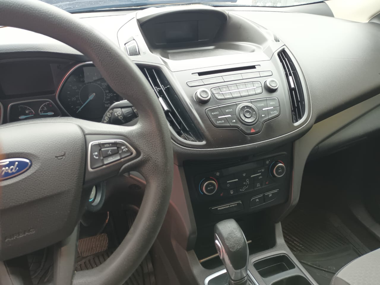 FORD ESCAPE 2018 Foto 7276492-5.jpg