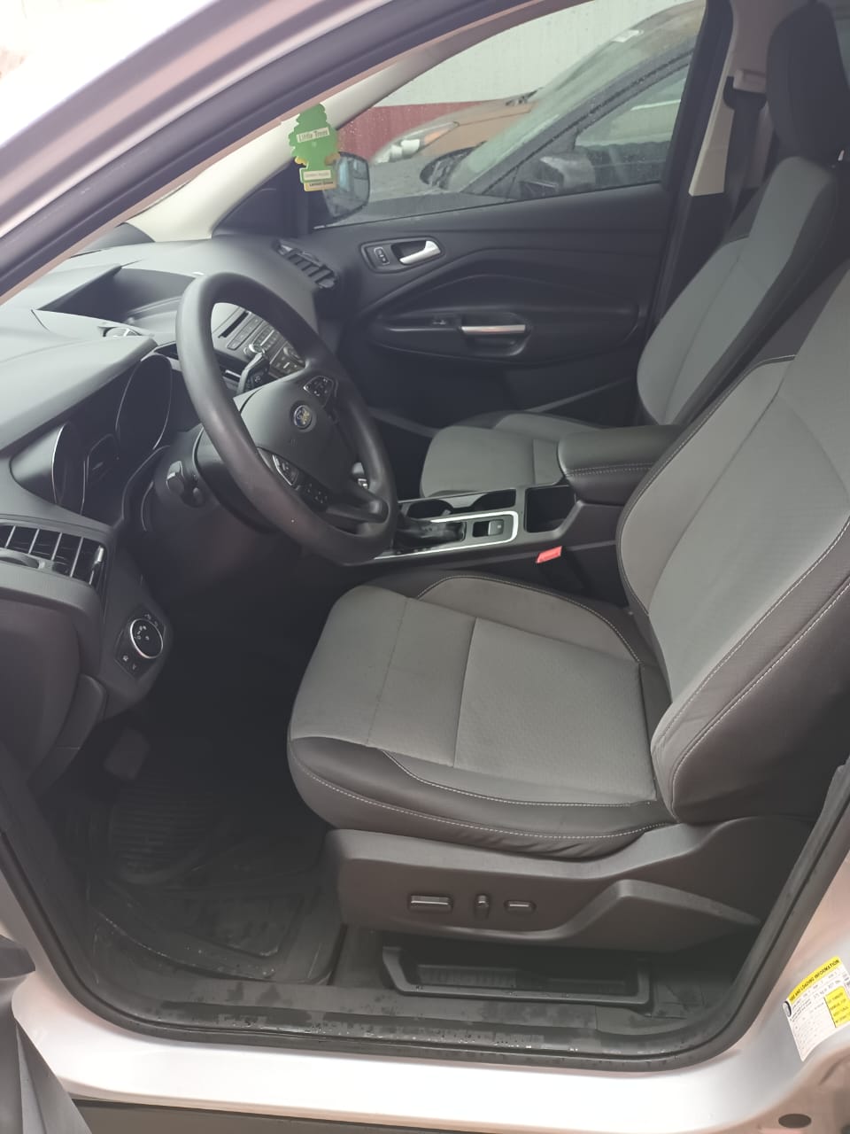 FORD ESCAPE 2018 Foto 7276492-6.jpg