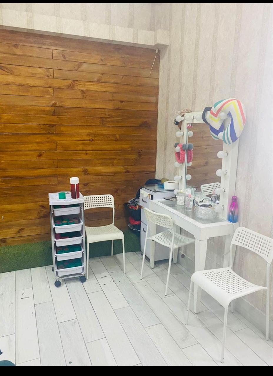 Vendo Punto Comercial Salón de Belleza Totalmente Amueblado Foto 7276544-1.jpg