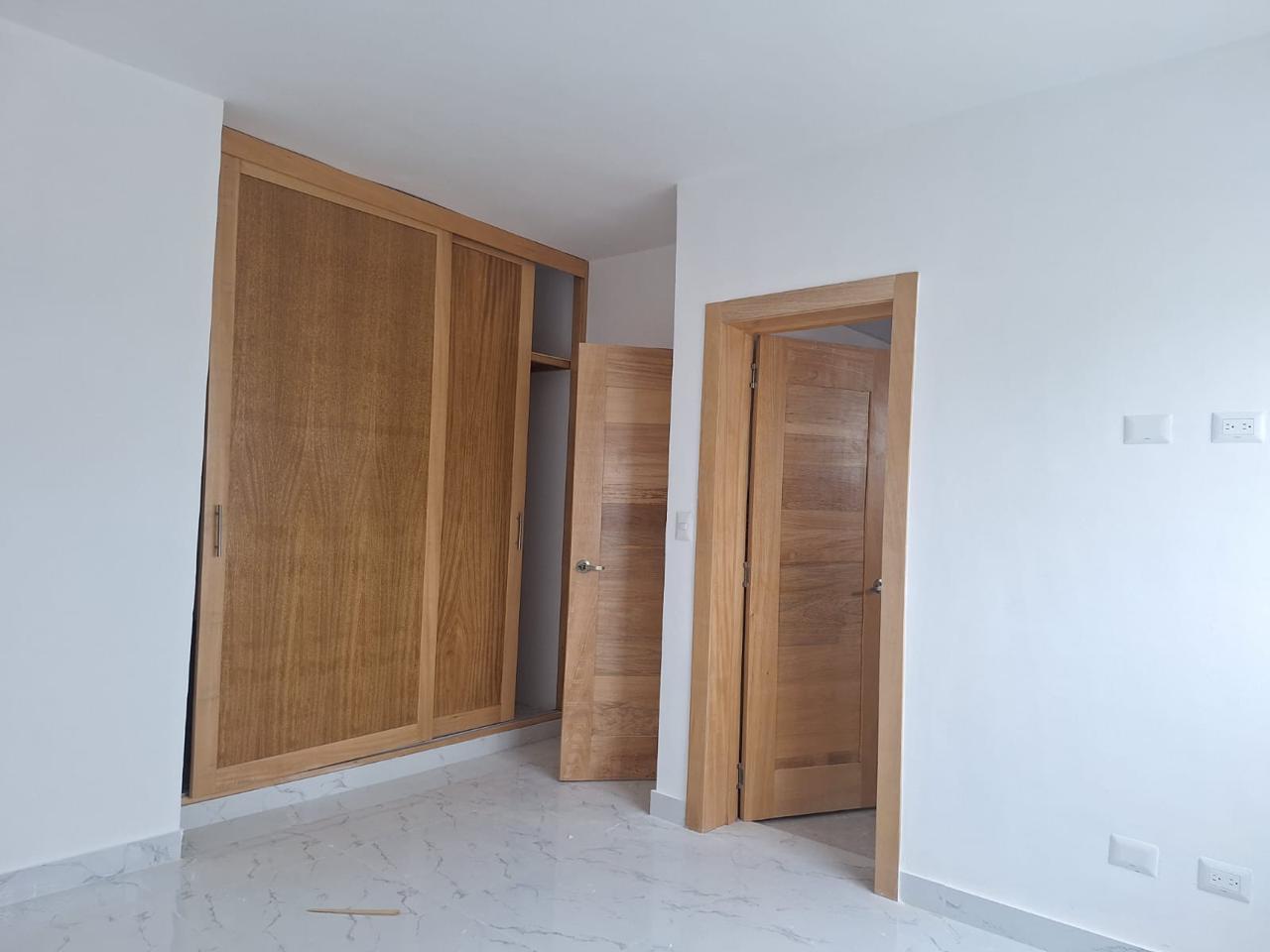 Apartamento de 3 Habitaciones en Venta en la Av. España.  Foto 7276596-4.jpg