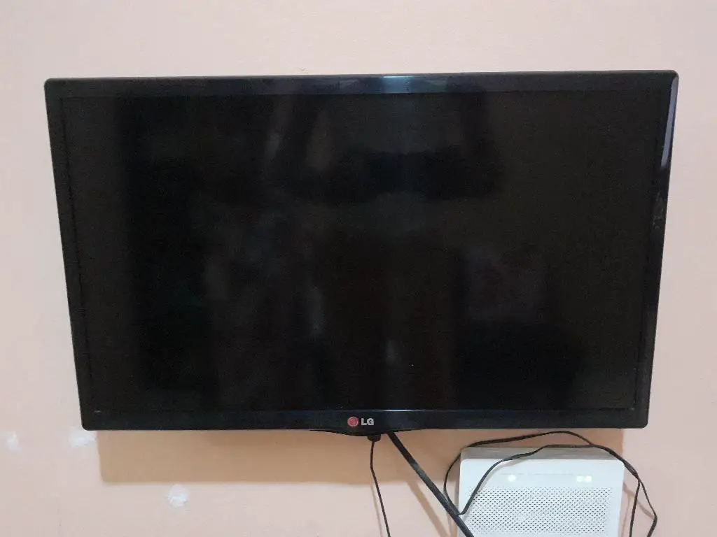 Televisor Plano Led de 24 pulgadas Foto 7276771-1.jpg