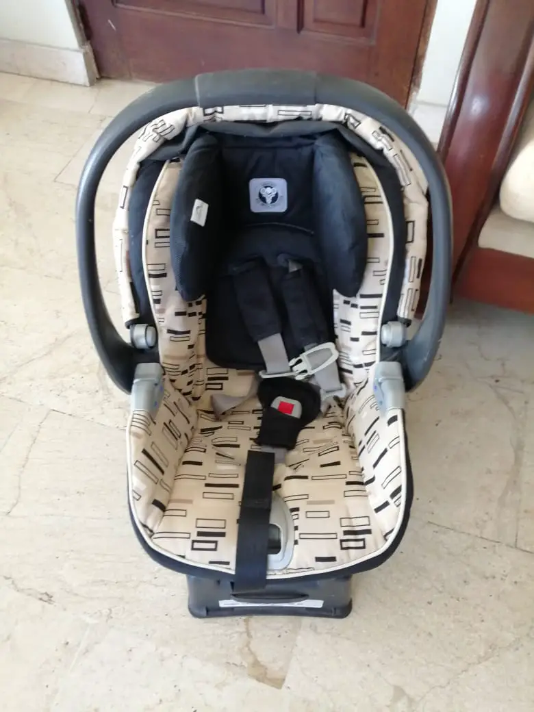 Asiento para auto de bebe Foto 7277013-1.jpg