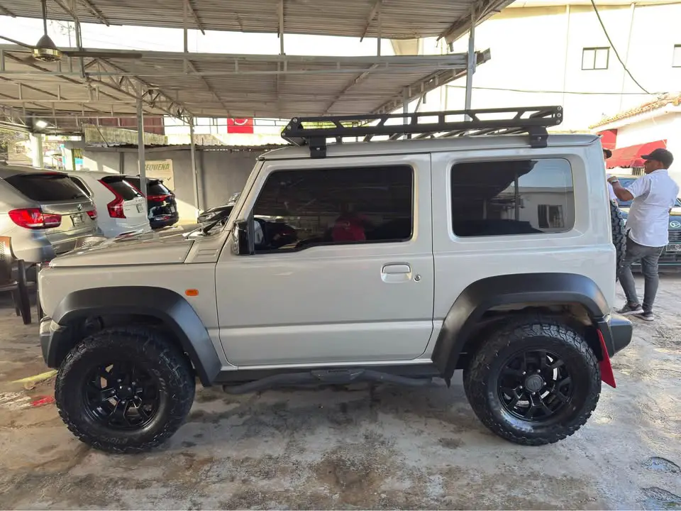 Suzuki Jimny 2023 Foto 7277088-10.jpg
