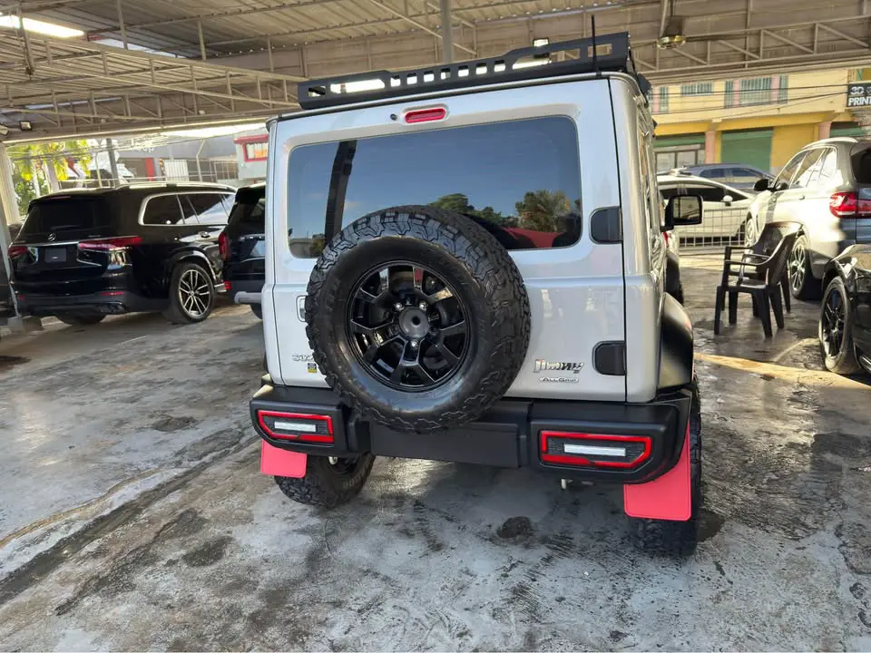 Suzuki Jimny 2023 Foto 7277088-7.jpg