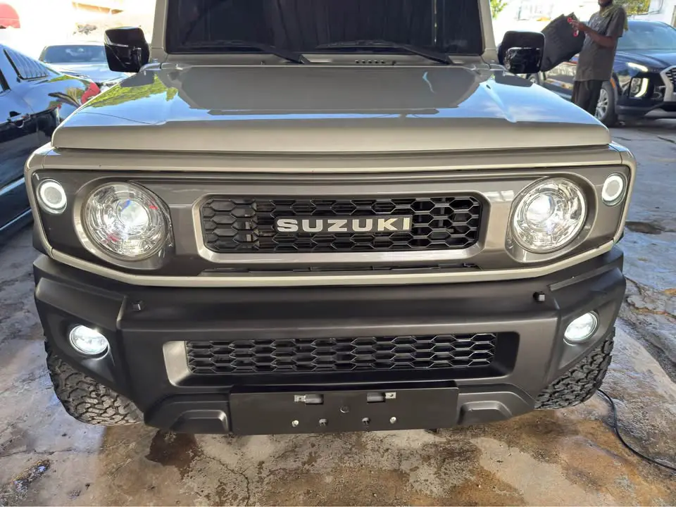 Suzuki Jimny 2023 Foto 7277088-9.jpg
