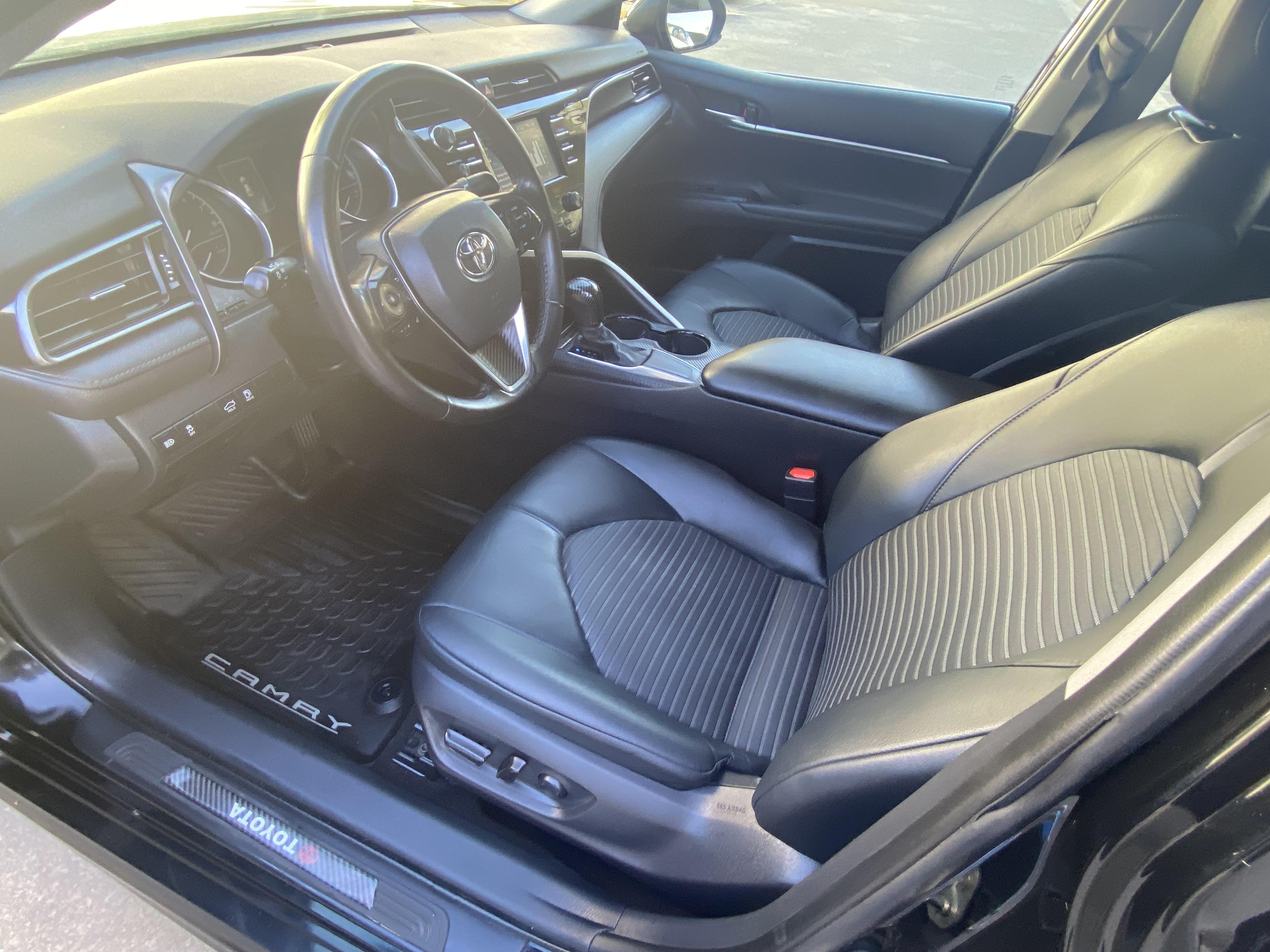 Toyota Camry SE 2020 Foto 7277116-4.jpg