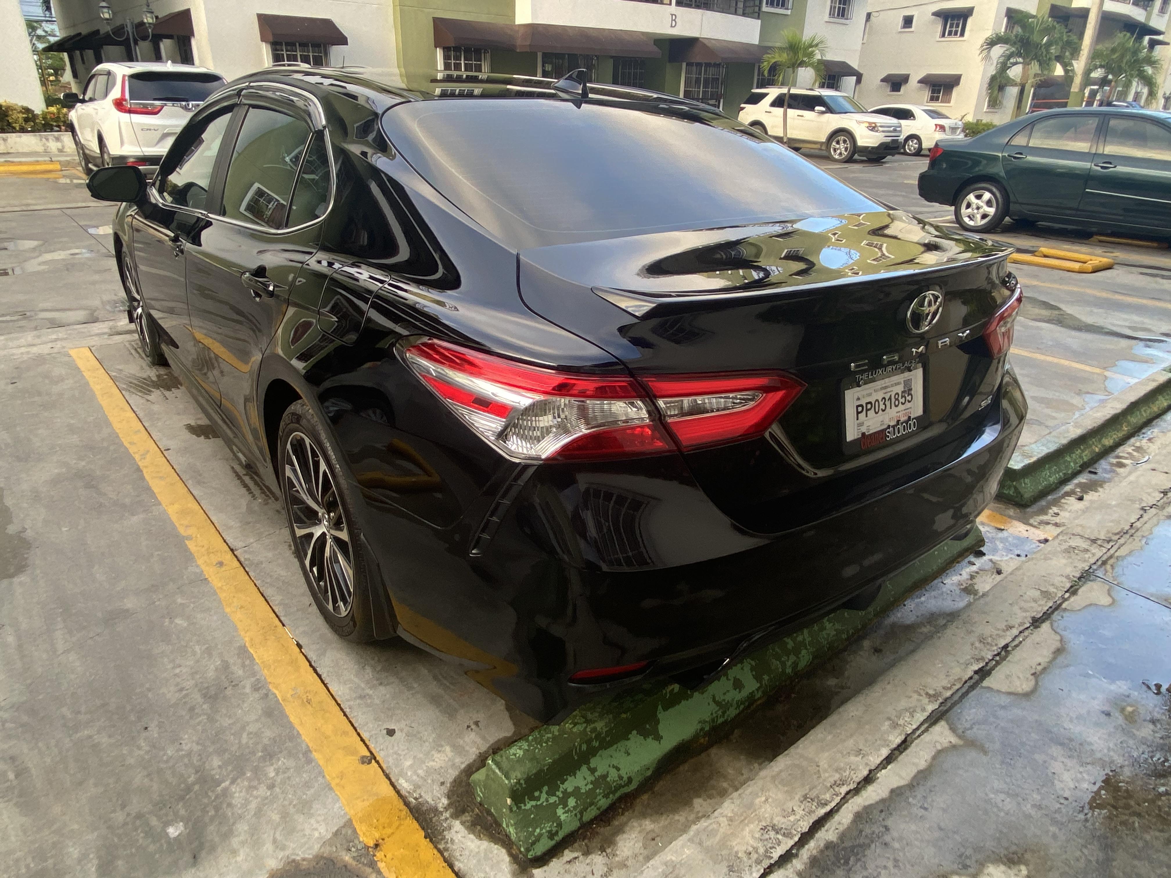 Toyota Camry SE 2020 Foto 7277116-8.jpg