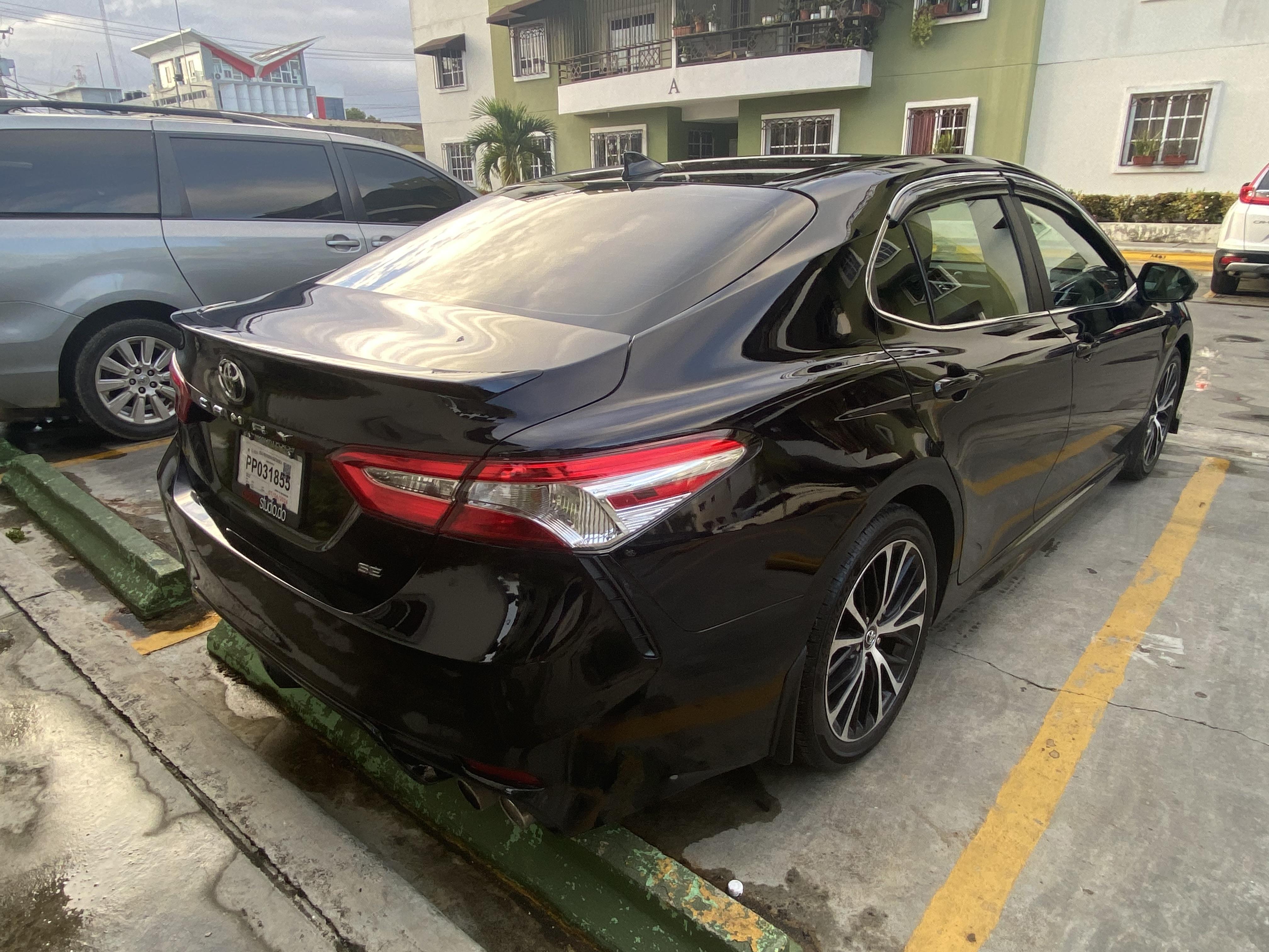 Toyota Camry SE 2020 Foto 7277116-9.jpg