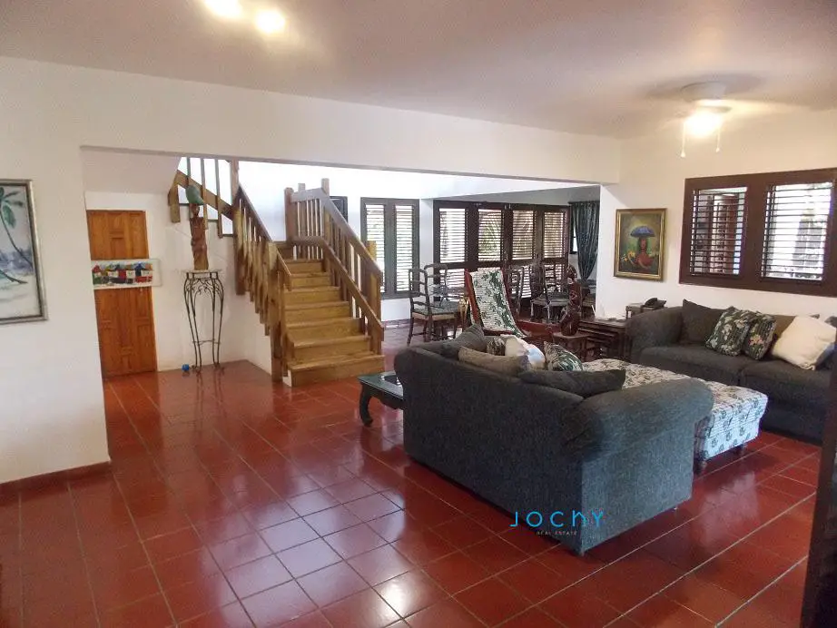 Jochy Real Estate vende villa en Casa de Campo La Romana R.D Foto 7277209-3.jpg