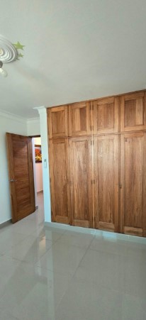 VENTA O ALQUILER DE APARTAMENTO – 2do NIVEL LOS ÁLAMOS SANTIAGO Foto 7277217-10.jpg