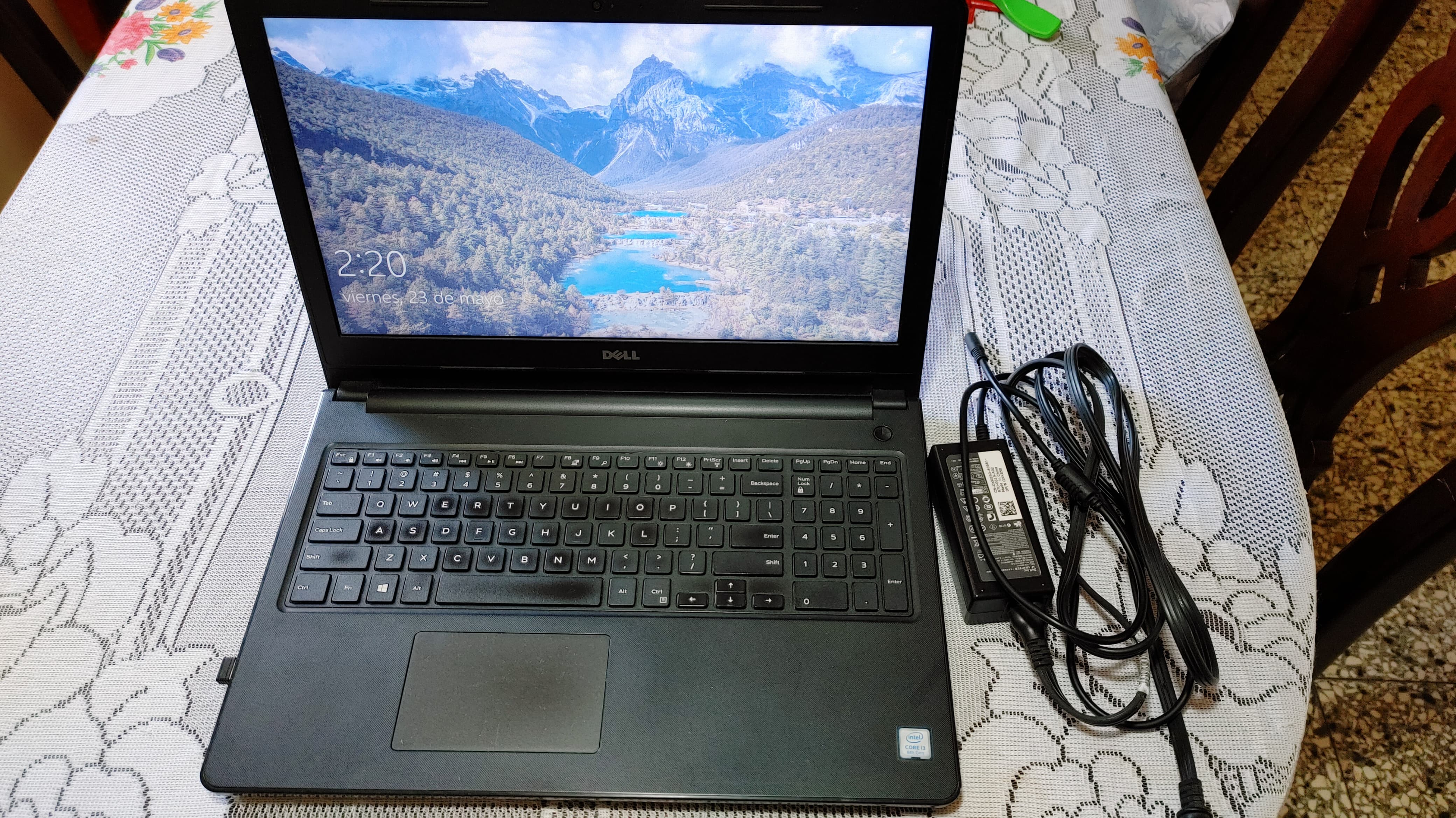 Vendo DELL Inspiron de 8va generación Foto 7277252-2.jpg
