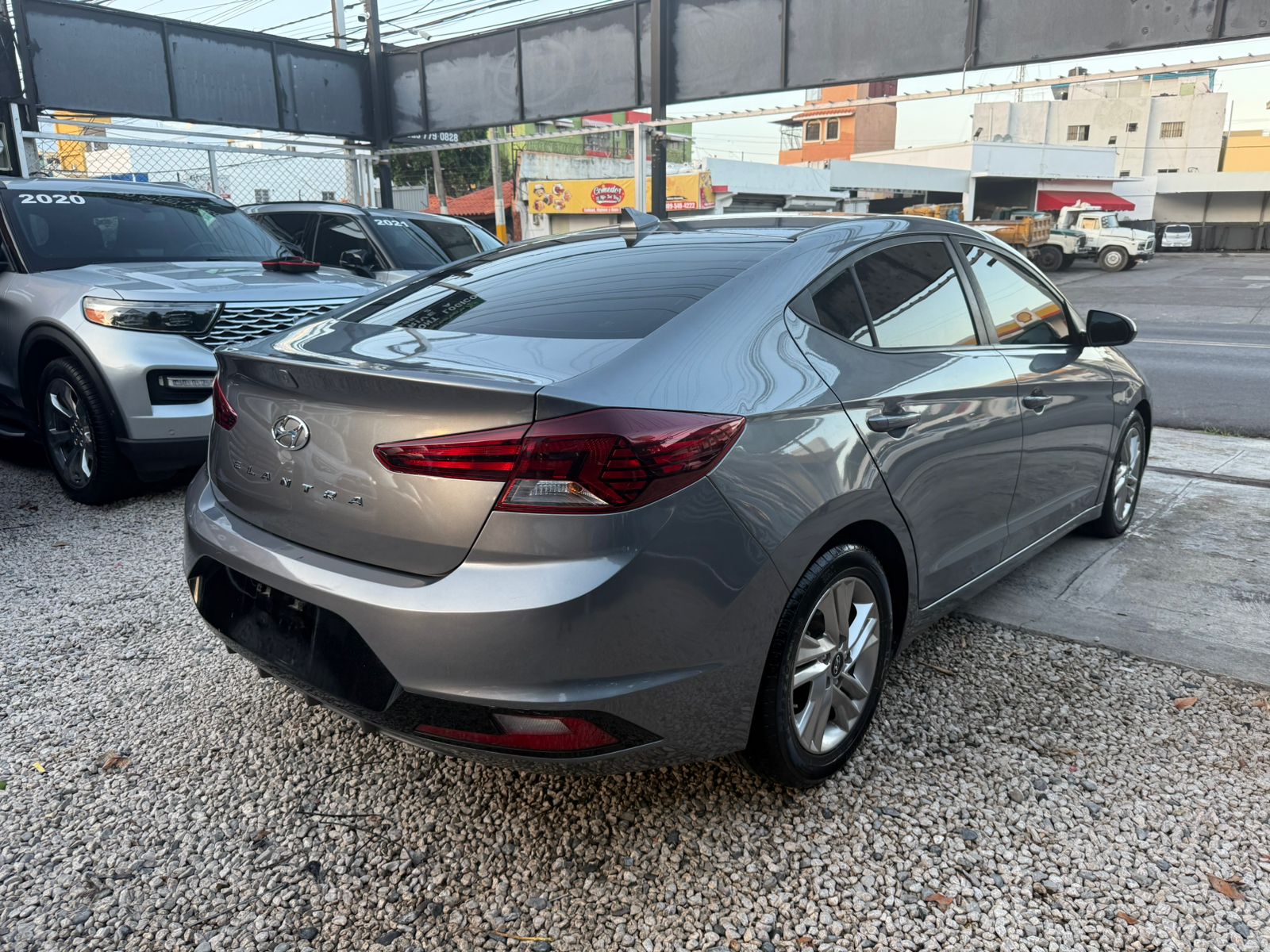 HYUNDAI ELANTRA SEL 2019 GRIS RECIEN IMPORTADO Foto 7277264-5.jpg