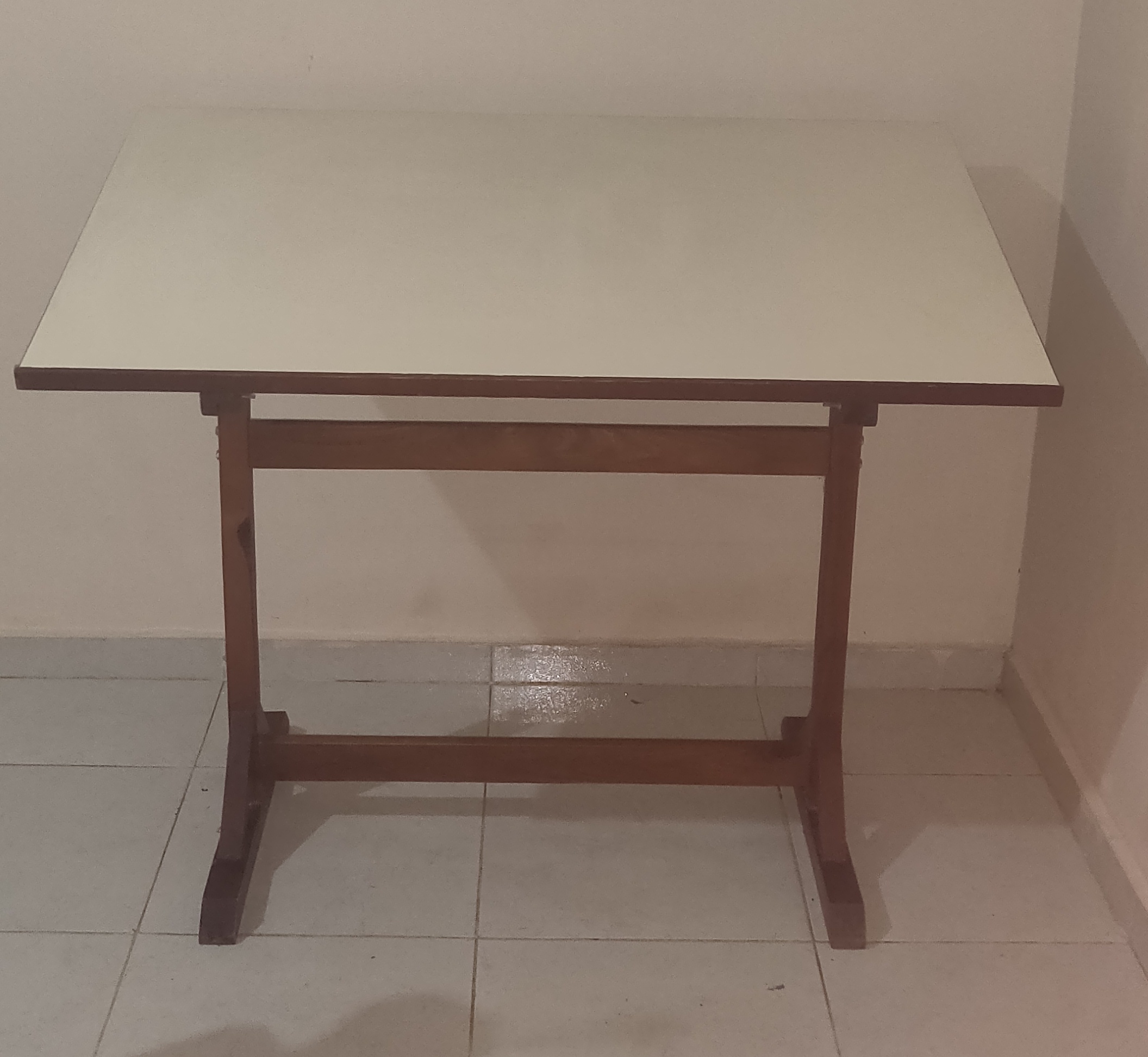 Mesa de dibujo. en Santo Domingo Norte Foto 7277293-5.jpg