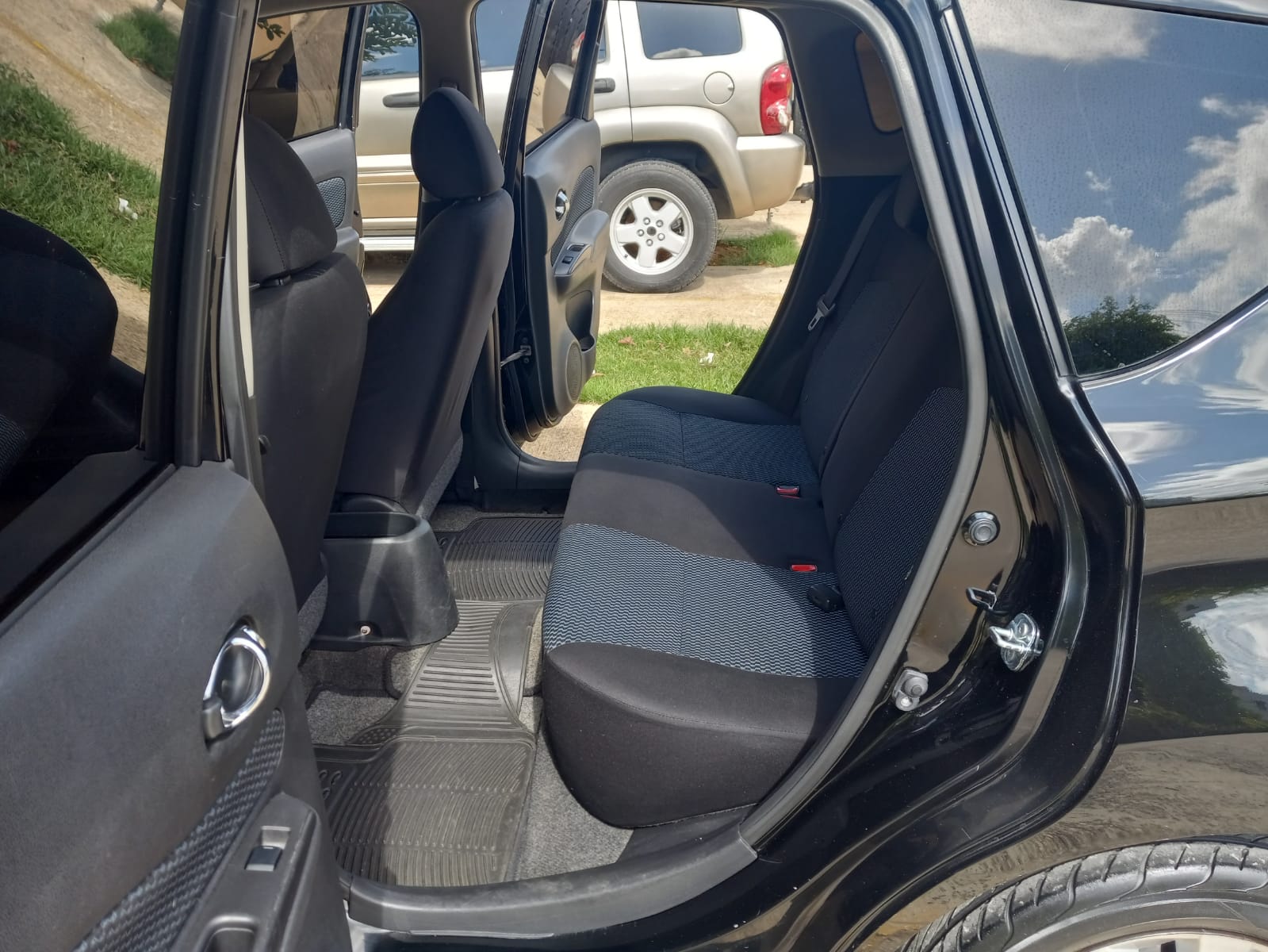 Vendo Nissan Note 2015 Foto 7277300-6.jpg
