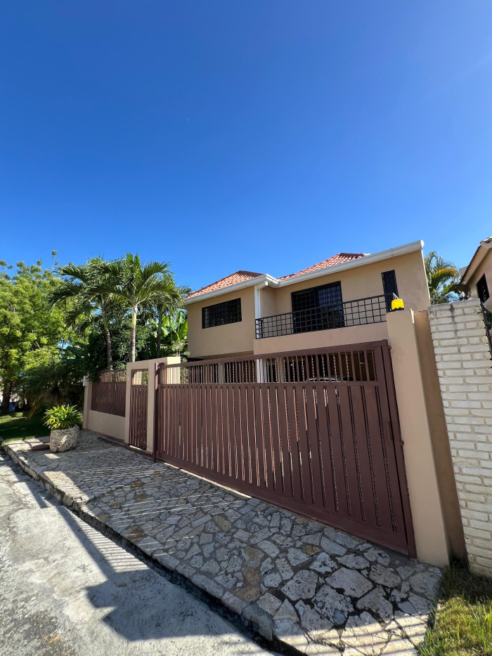 Casa en Venta en Altos de Arroyo Hondo III Foto 7277358-2.jpg