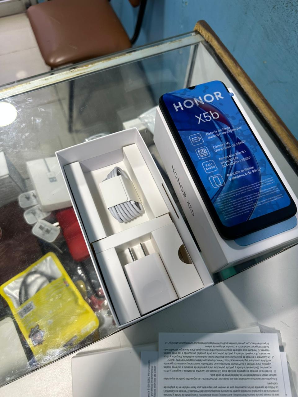 Honor x5b en su caja Foto 7277563-2.jpg