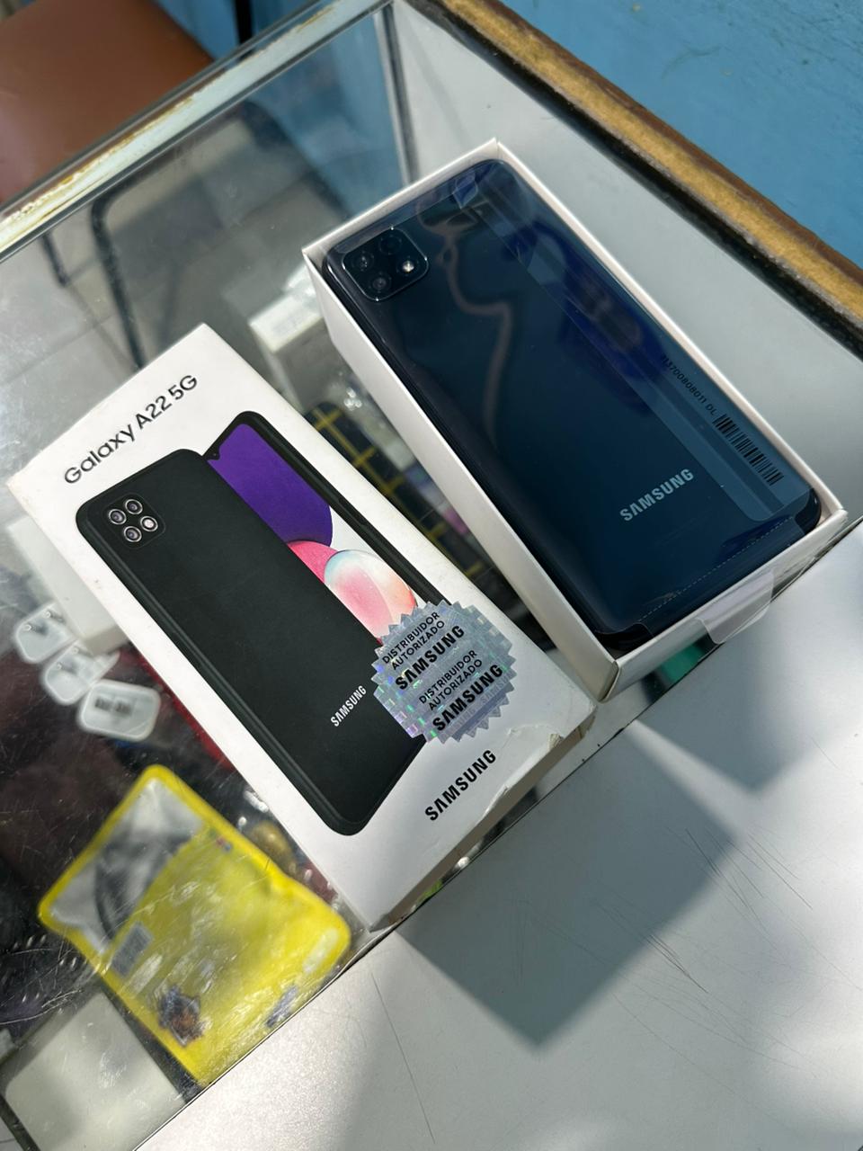 Samsung A22 5g caja y garantia Foto 7277565-2.jpg