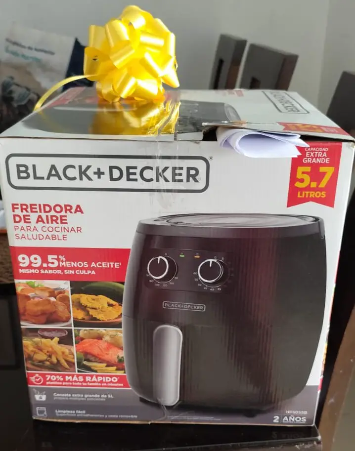 Freidora de Aire Black and Decker 4mil Foto 7277686-1.jpg