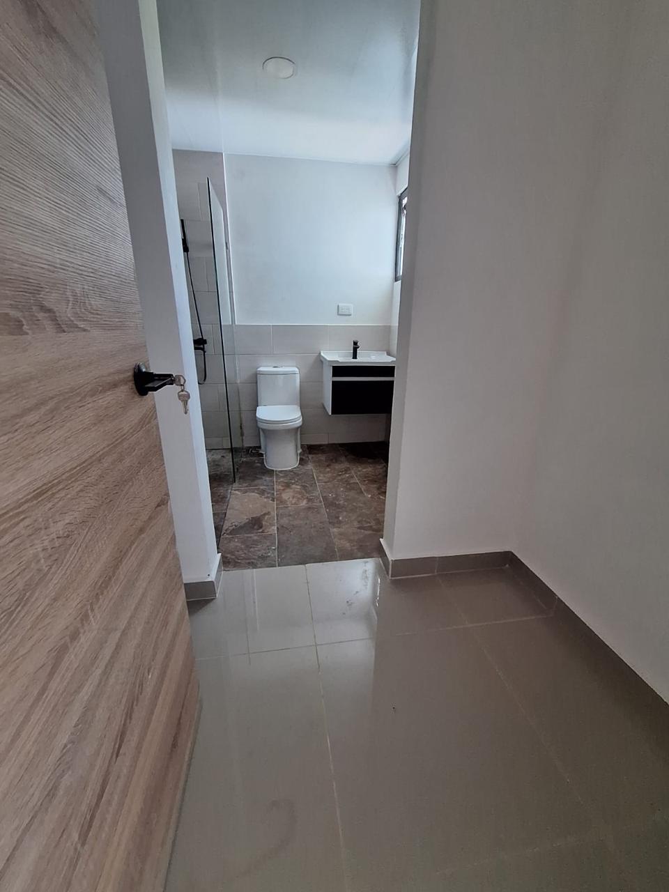 Apartamento de 3 Habitaciones en Venta en la Av. Ecológica.  Foto 7277844-5.jpg