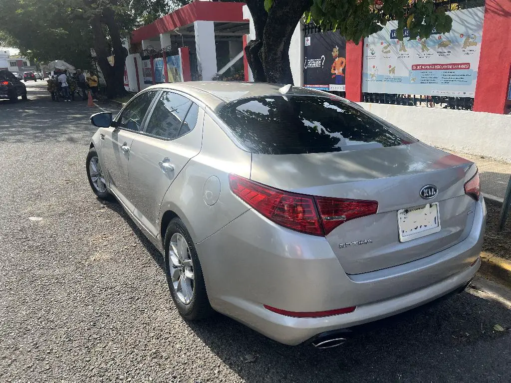 Vendo Kia Optima 2011 Foto 7278179-14.jpg