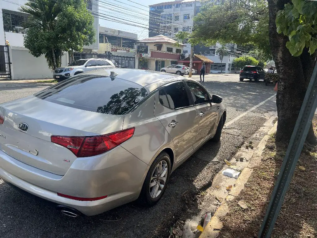 Vendo Kia Optima 2011 Foto 7278179-2.jpg