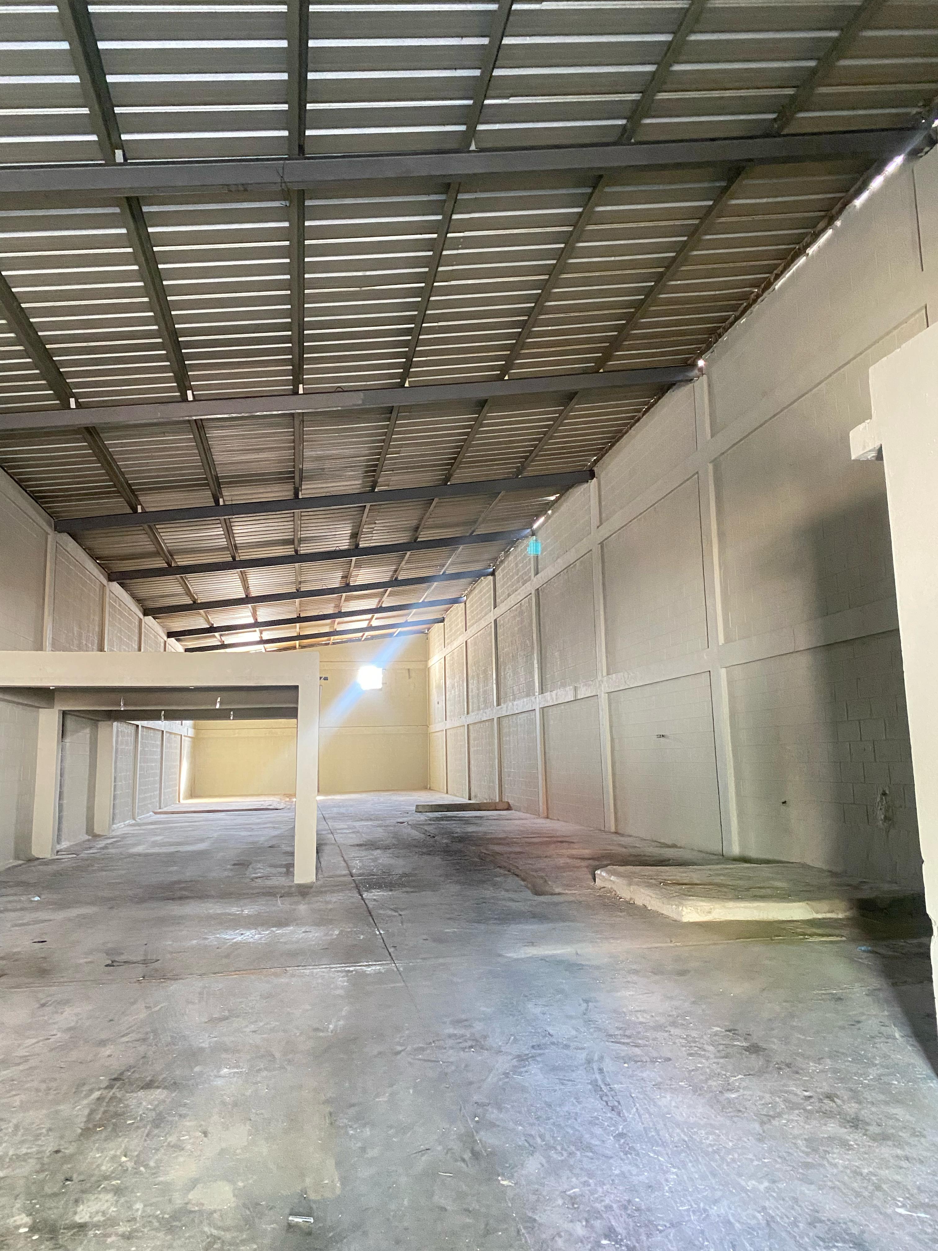 Nave Comercial de 480 metros disponible en villa consuelo  Foto 7278334-4.jpg
