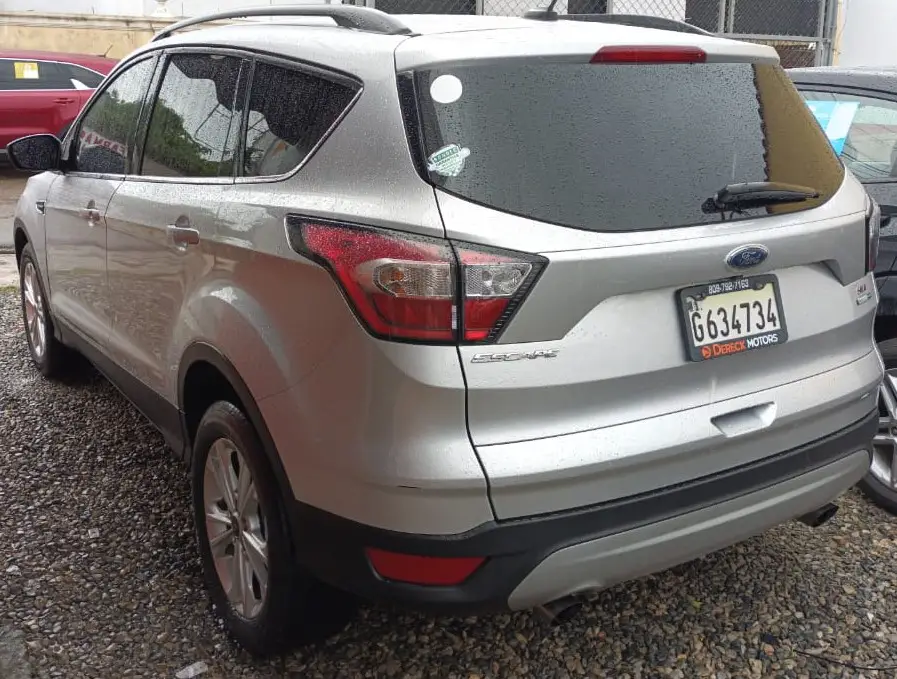 FORD ESCAPE 2018 Foto 7278618-4.jpg