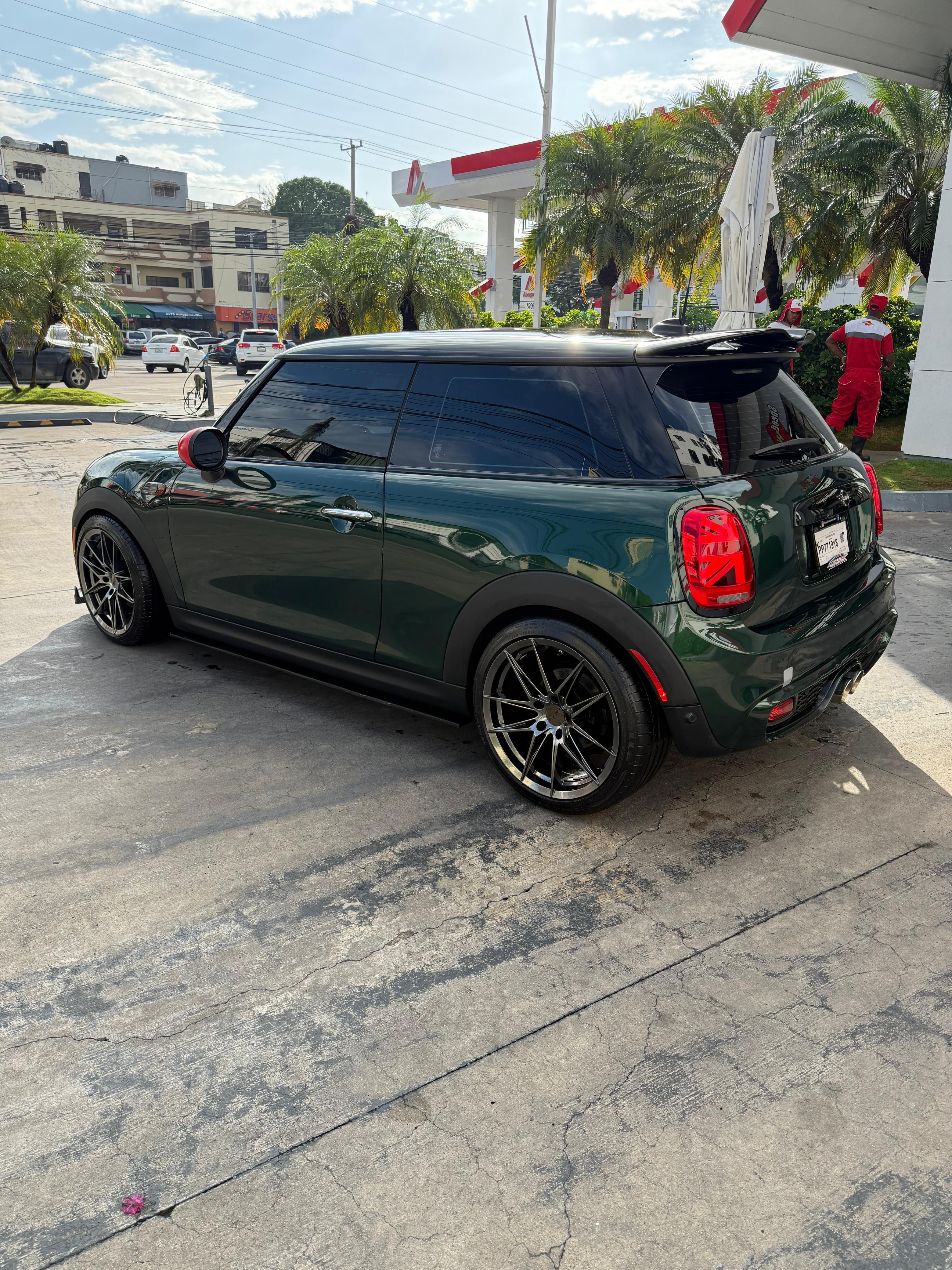 mini Cooper Hardtop 2019 CleanCarfax Foto 7278646-6.jpg