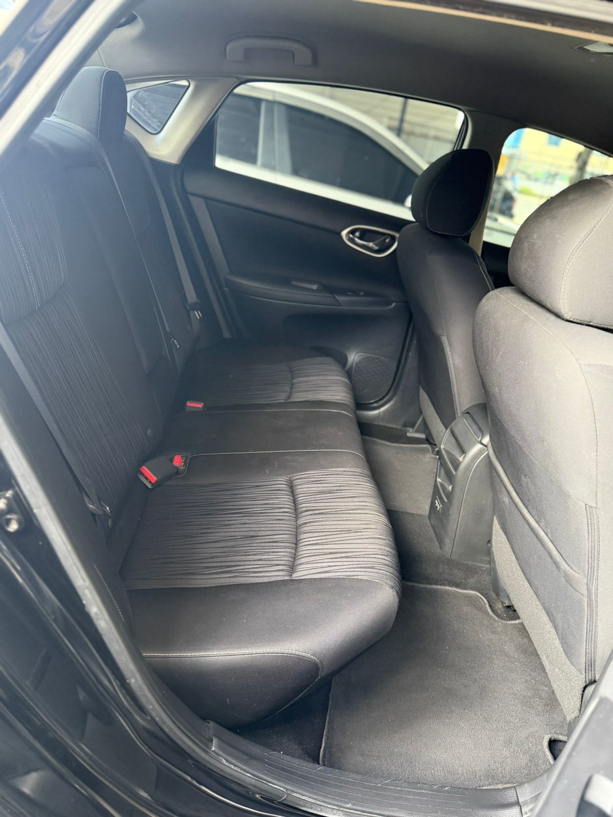 NISSAN SENTRA SV 2018  Foto 7278756-7.jpg