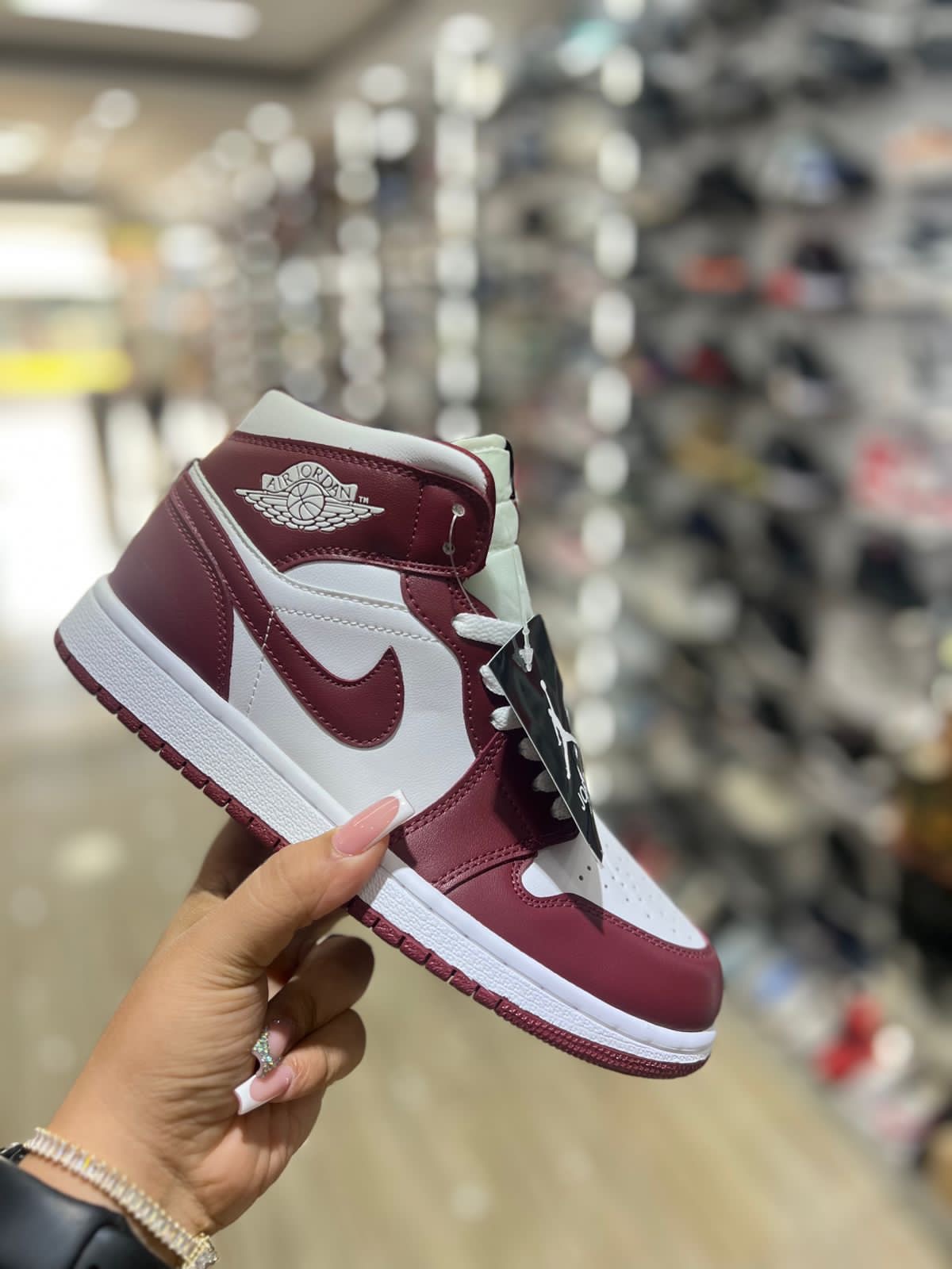 Tenis Teni Nike Air Jordan Retro 1 Ultimate 2K26 Foto 7278762-2.jpg