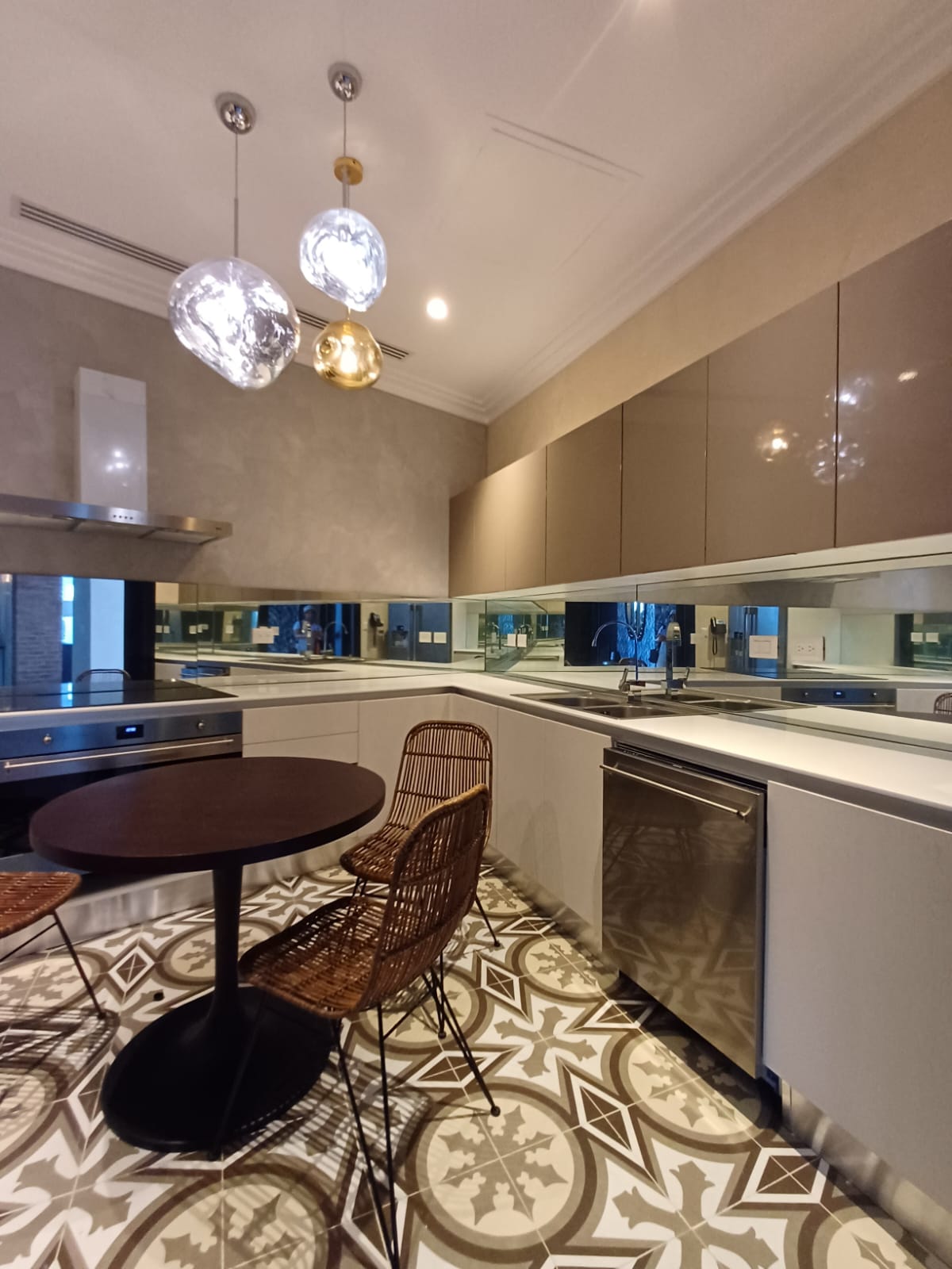 Venta Apart-Hotel. USD10500000 Foto 7279007-7.jpg