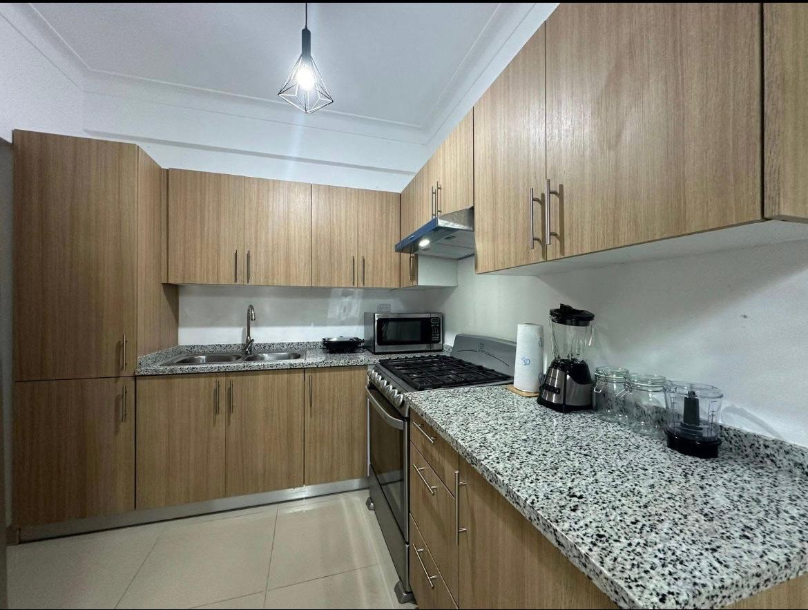 Apartamento de 3 Habitaciones en Venta en la Av. Independencia.  Foto 7279073-4.jpg