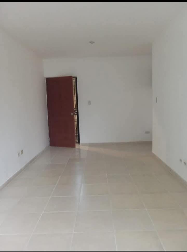 SE  VENDE Apartamento en Residencial Carmen Renata 3 Pantoja Santo Dom Foto 7279090-5.jpg