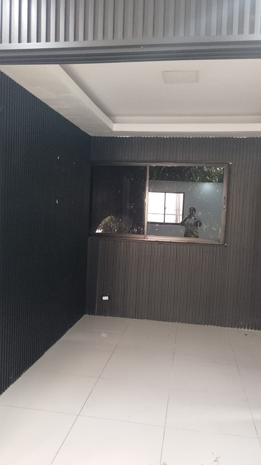 Alquilo Local Comercial Preparado para dealer de Vehículo en el Ensanc Foto 7279262-4.jpg