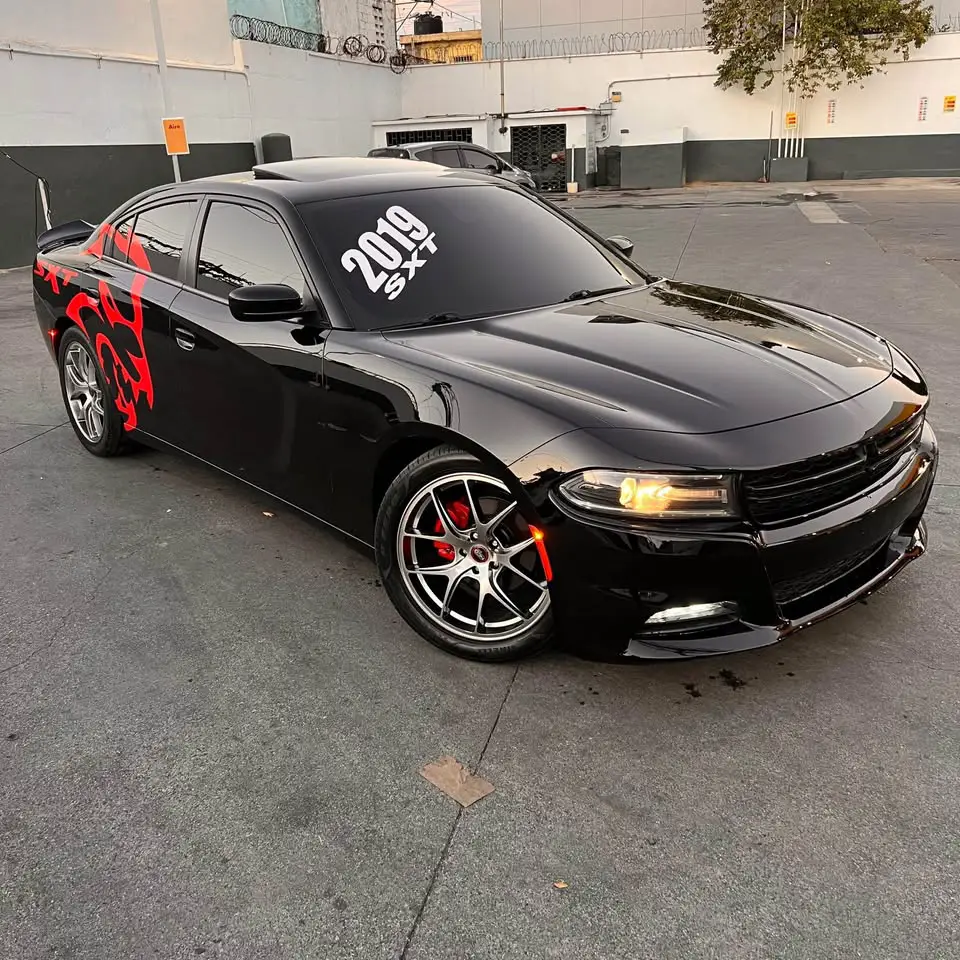 Dodge Charger SXT 2019 Foto 7279298-3.jpg
