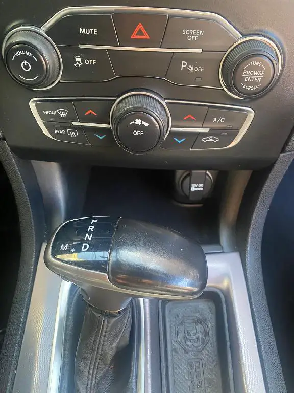 Dodge Charger SXT 2019 Foto 7279298-8.jpg