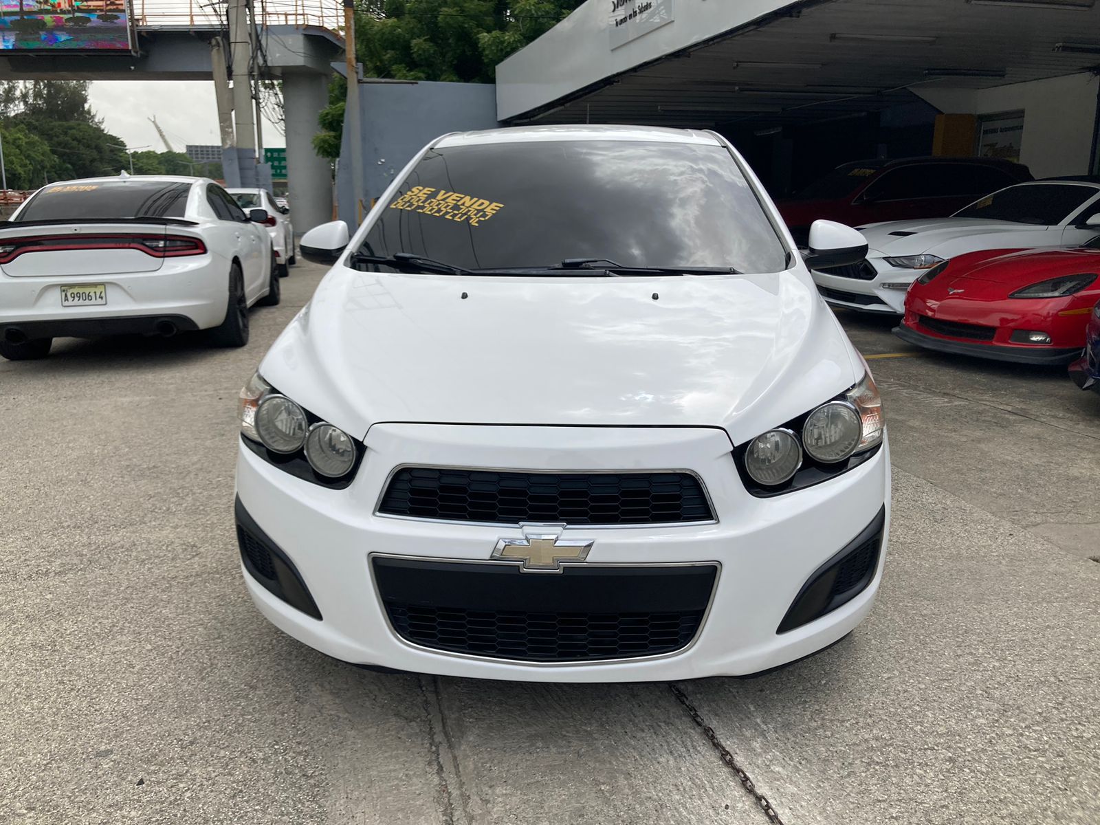 Chevrolet Sonic LS Hatchback 2015 Manual  Foto 7279573-2.jpg